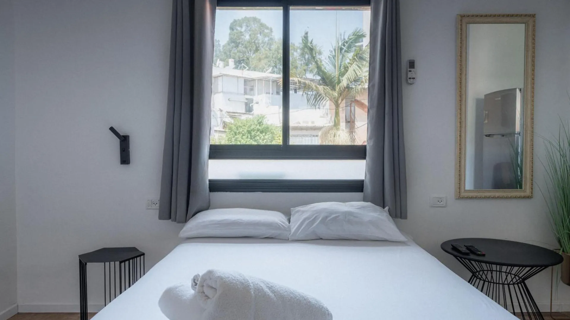 Zimmer Garden Haifa Apartment
